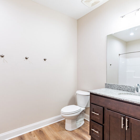 bathroom - ewing point at mount victor bowling green ky